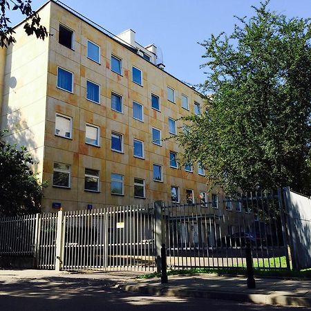 Lovely Garden Flat Near Royal Park Varşovia Exterior foto