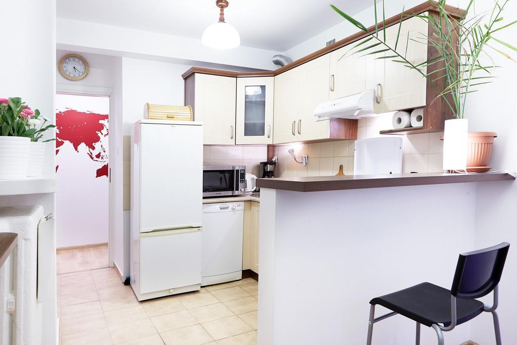 Lovely Garden Flat Near Royal Park Varşovia Cameră foto